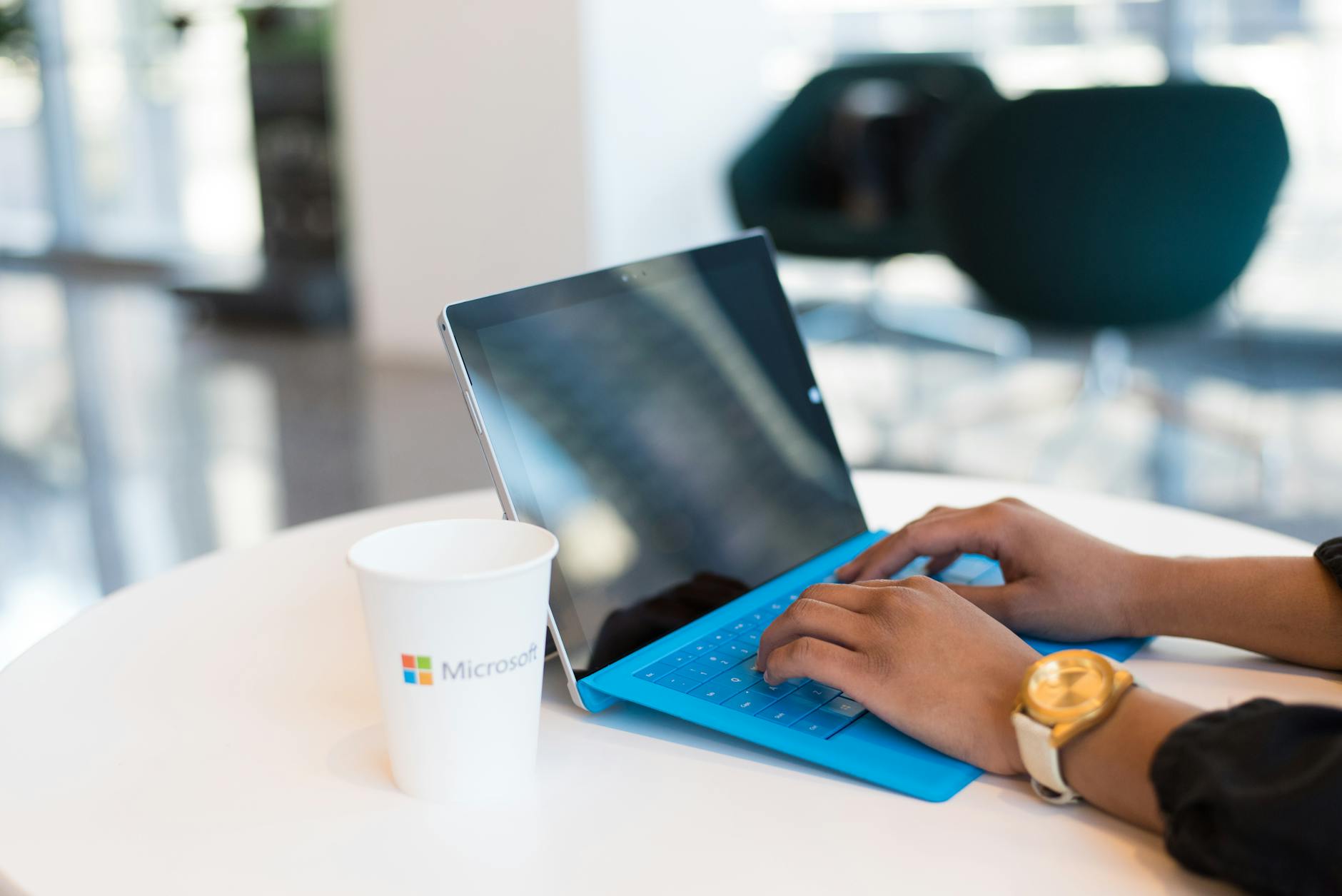 Microsoft 365 Copilot and Dynamics 365: The Connected AI Workplace for Ontario Businesses
