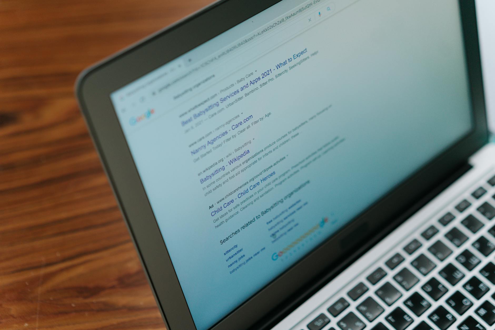 PPC vs. Organic Search: Which Is Right for Your Ontario Business?